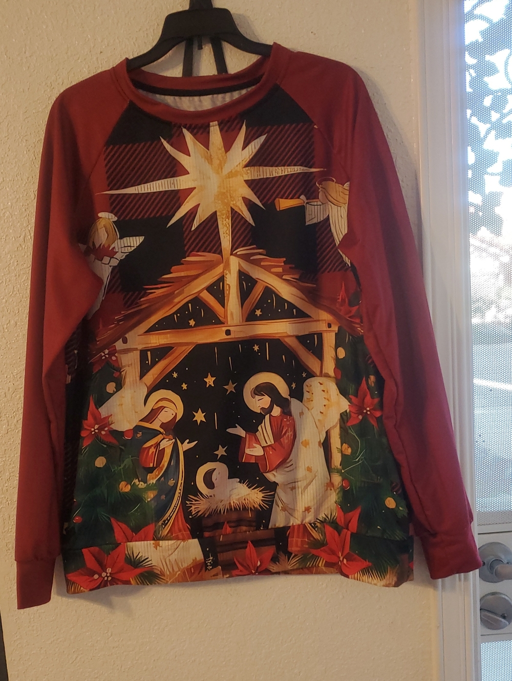 Source Unknown Red Graphic Nativity Long Sleeve Top